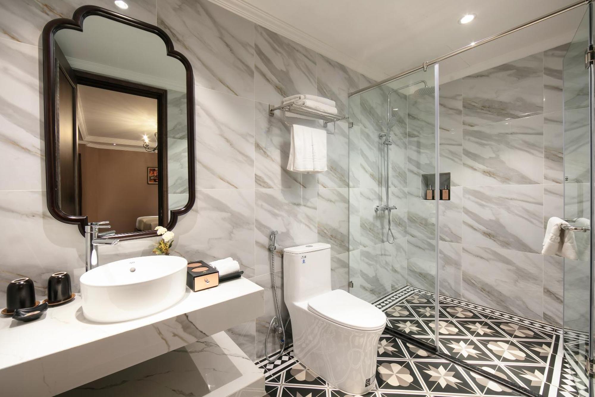 Acoustic Premium Hotel & Spa Hanoi Exterior photo