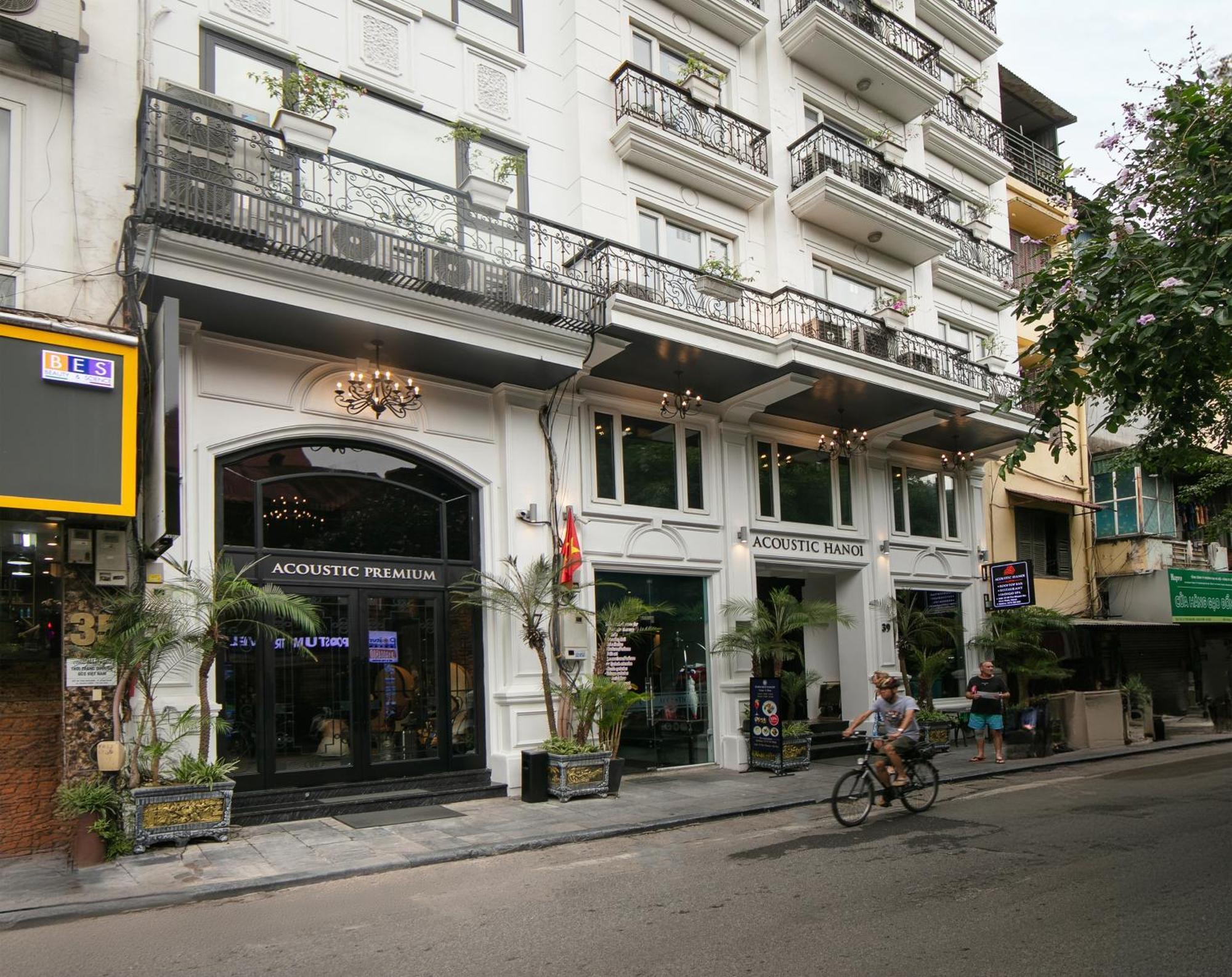 Acoustic Premium Hotel & Spa Hanoi Exterior photo